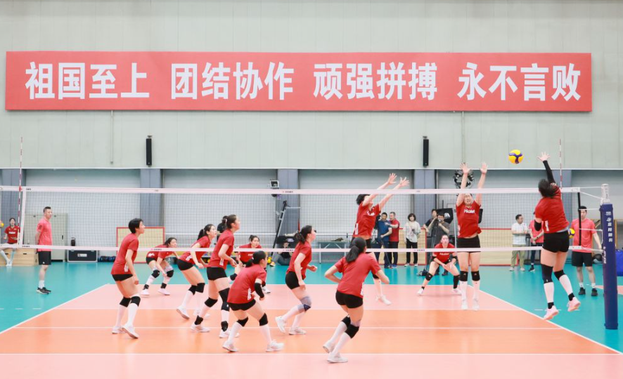 NBA全明星赛：字母哥队 vs 詹姆斯队，谁将获胜？